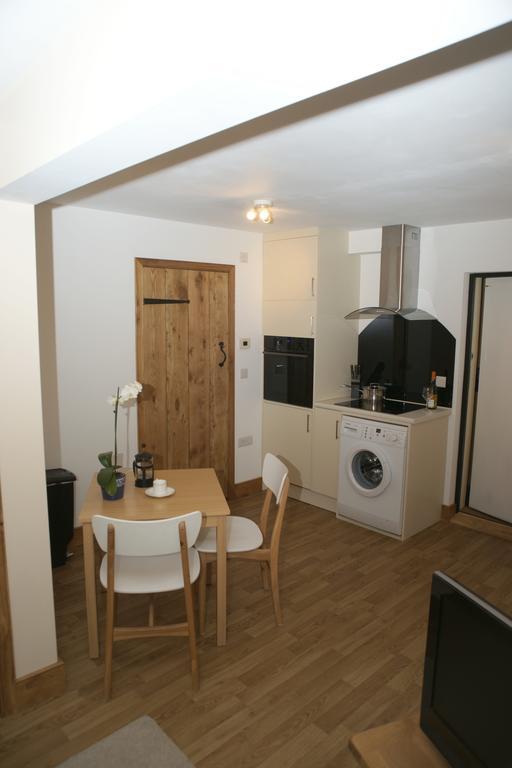 The Elms Annex Apartment Cottered Bagian luar foto