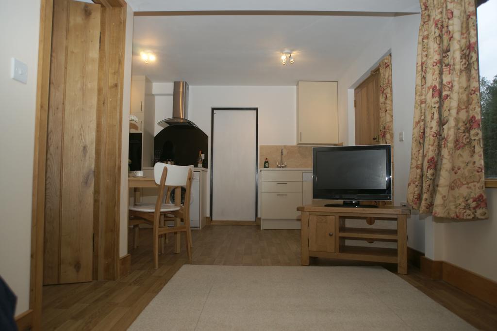 The Elms Annex Apartment Cottered Bagian luar foto